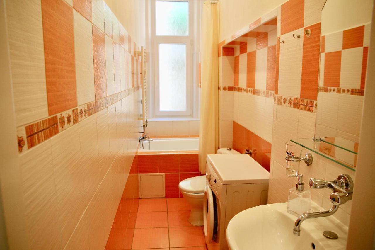 Apartman Sylva Na Stare Louce 42 Karlovy Vary Exterior photo
